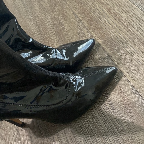 NWT BURJU Savage Ankle Closed Pointed Toe Wet Look With Sparkle Heel | size 6.5 - Picture 9 of 10